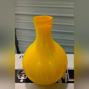 Rare yellow vase